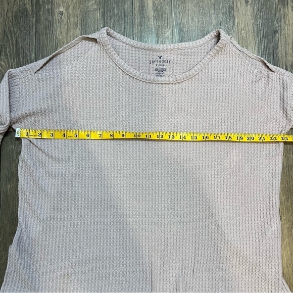 American Eagle Long Sleeve Soft Plush Waffle Pattern Open Shoulder T-Shirt Top S - Picture 9 of 10